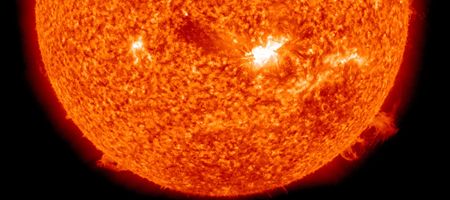 Солнечная вспышка в 2012 году не уничтожит Землю