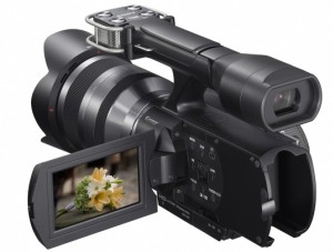 Sony NEX-VG10 HD - первая цифровая видеокамера со съемными линзами