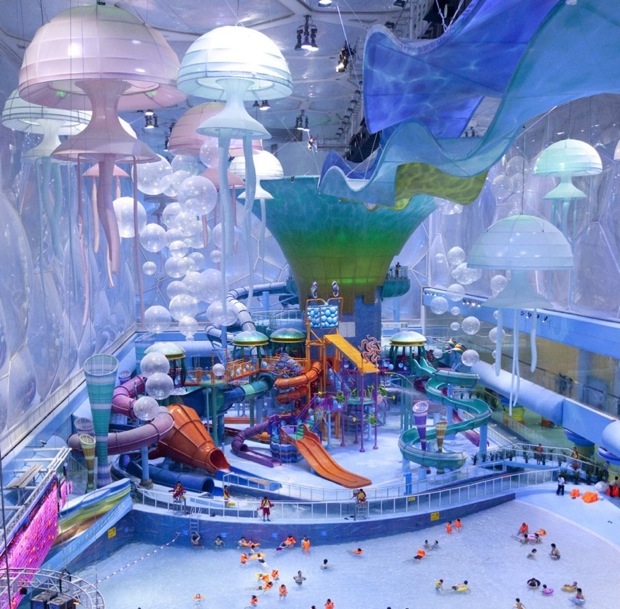 В Китае построен наиболее удивительный в мире аквапарк