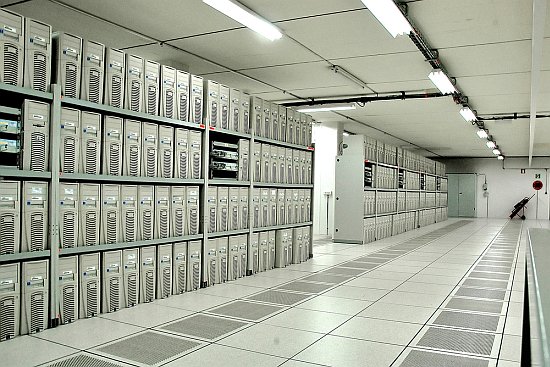 В CERN еще много места для компьютеров. 