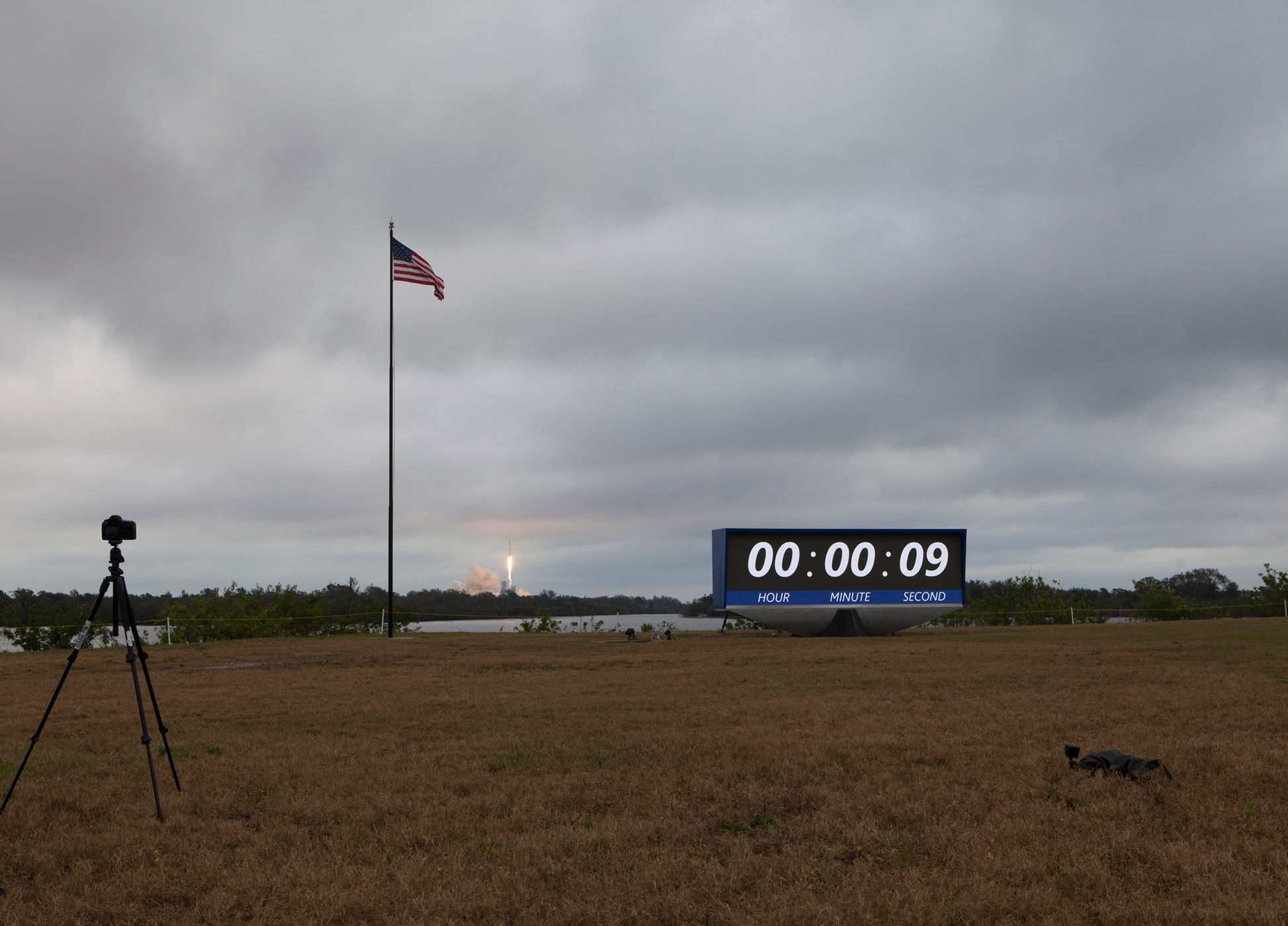 SpaceX ликует после исторического запуска