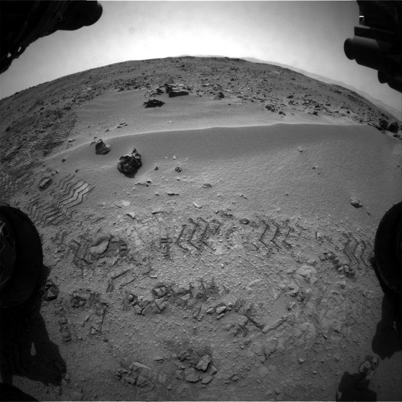 Curiosity готов зачерпнуть марсианский грунт
