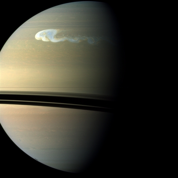 Чем интересны штормы на Сатурне?