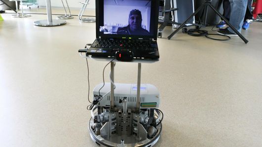 Эффект присутствия при дистанционном управлении роботом поможет инвалидам