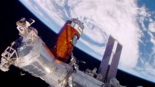 Япония отправила виски к космической станции