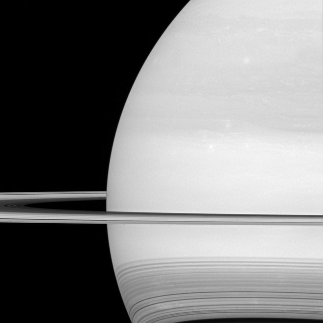 Кадр дня: его величество Сатурн