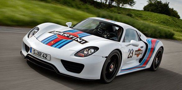 Porsche тестирует 918 Spyder Martini Concept