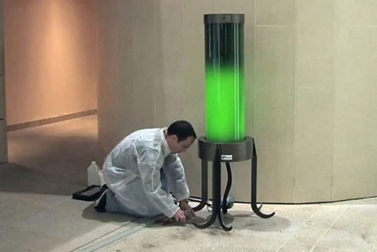 Лампа с водорослями абсорбирует СО2