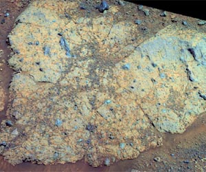 Марсоход Оппортьюнити принялся за исследование скалы Chester Lake