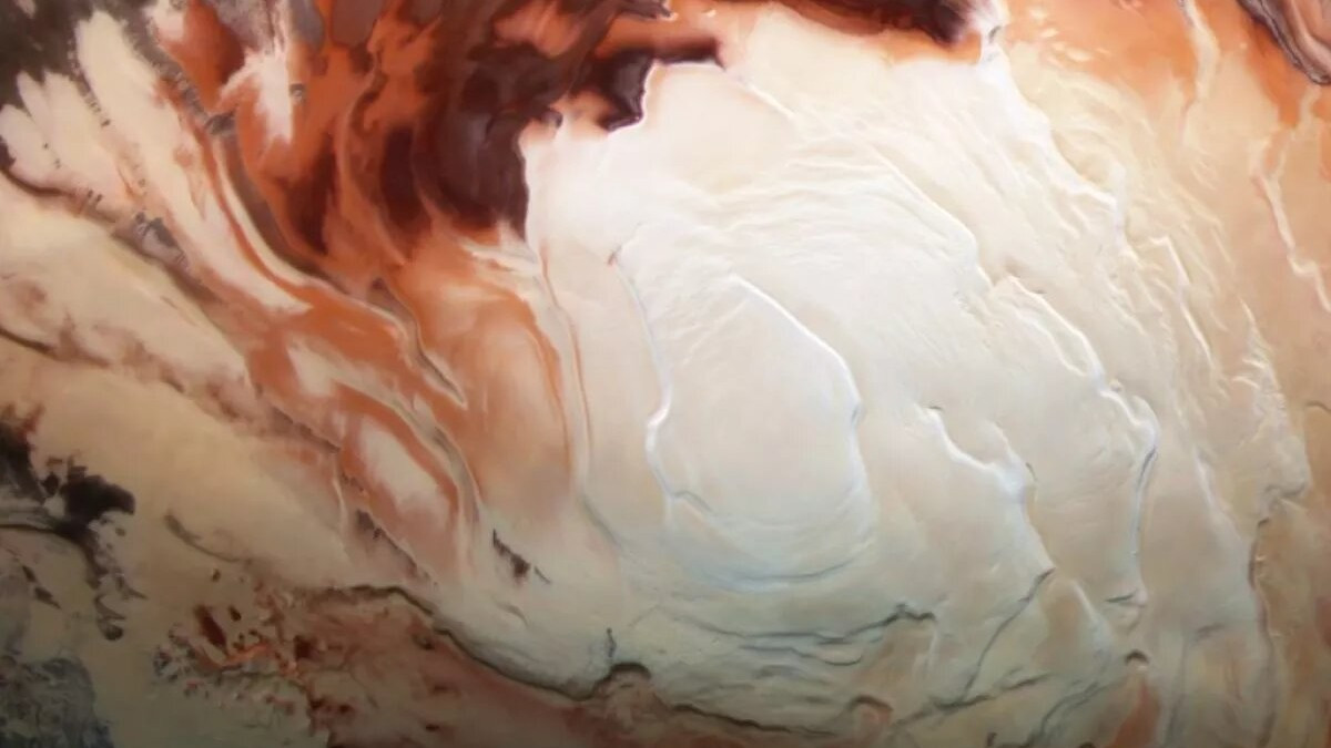 «Озера» с жидкой водой на Марсе могут быть просто замороженной глиной