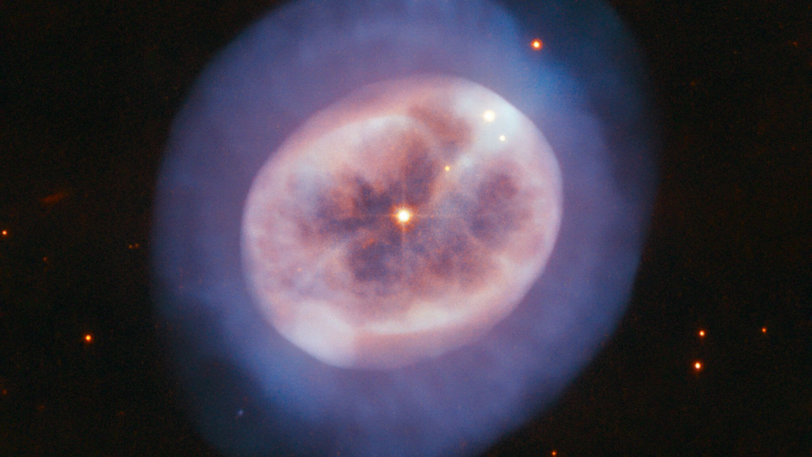 Хаббл сфотографировал умирающую звезду