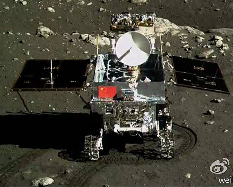 Фото китайского космического "зайца" на Луне