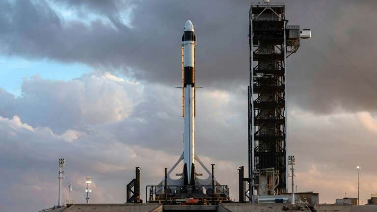 SpaceX готовится к запуску тестовой капсулы Crew Dragon