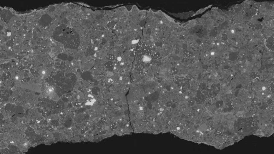 В метеорите найдены ледяные окаменелости