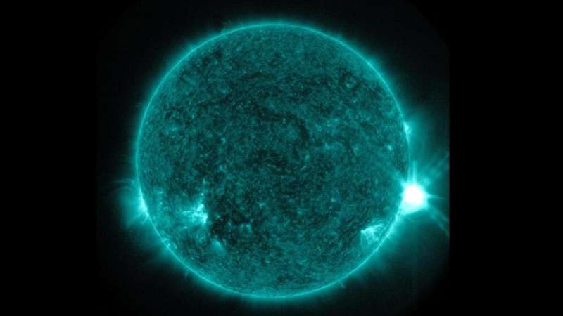Ученые измеряют энергию взрывной солнечной вспышки в первые минуты