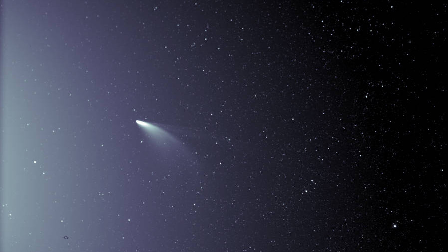 У кометы NEOWISE есть натриевый хвост