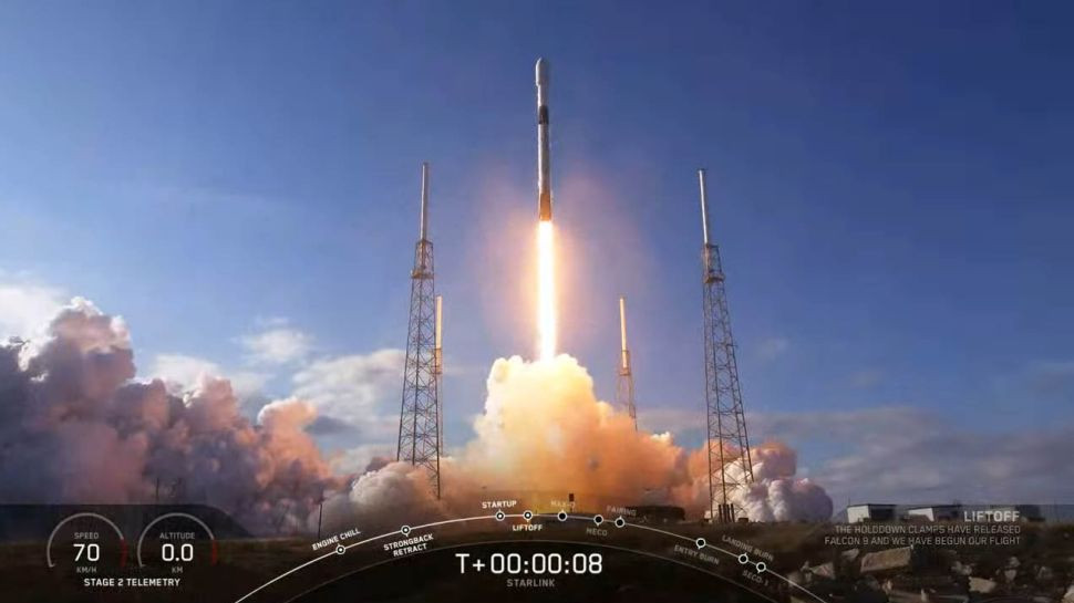 SpaceX запустила 60 новых спутников Starlink