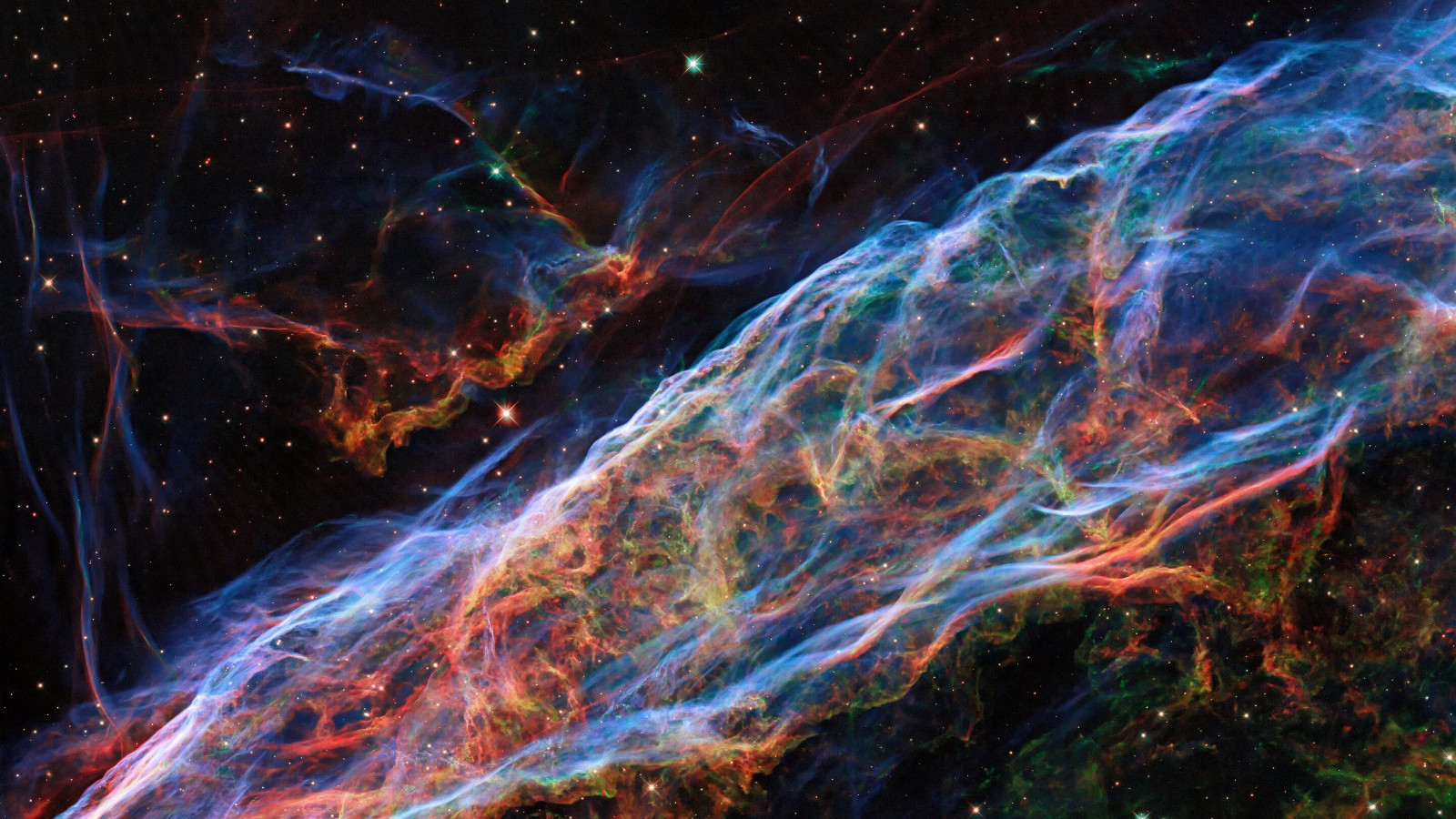 Новое изображение туманности Вуаль от Хаббла