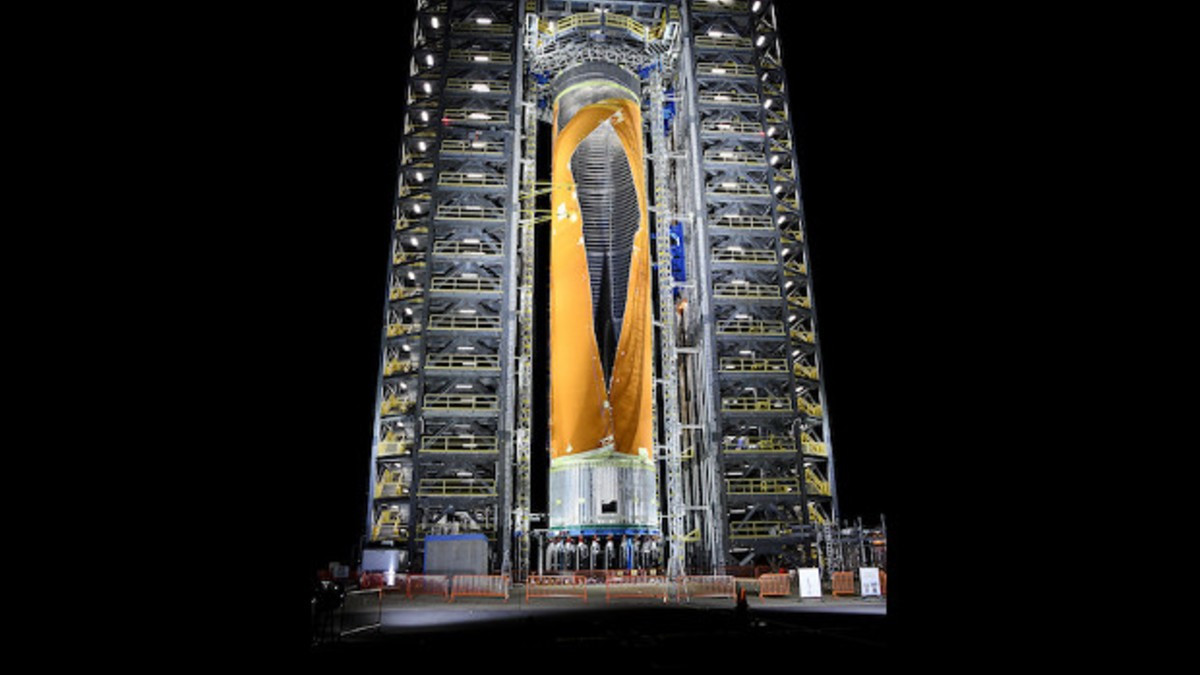 НАСА взорвало топливный бак ракеты SLS (видео)