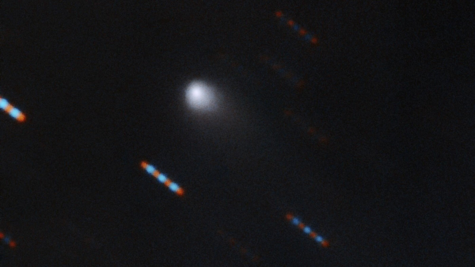 Сделано многоцветное изображение первой межзвездной кометы