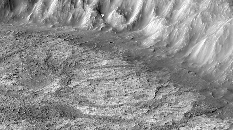 Открыт новый тип древнего кратерного озера на Марсе