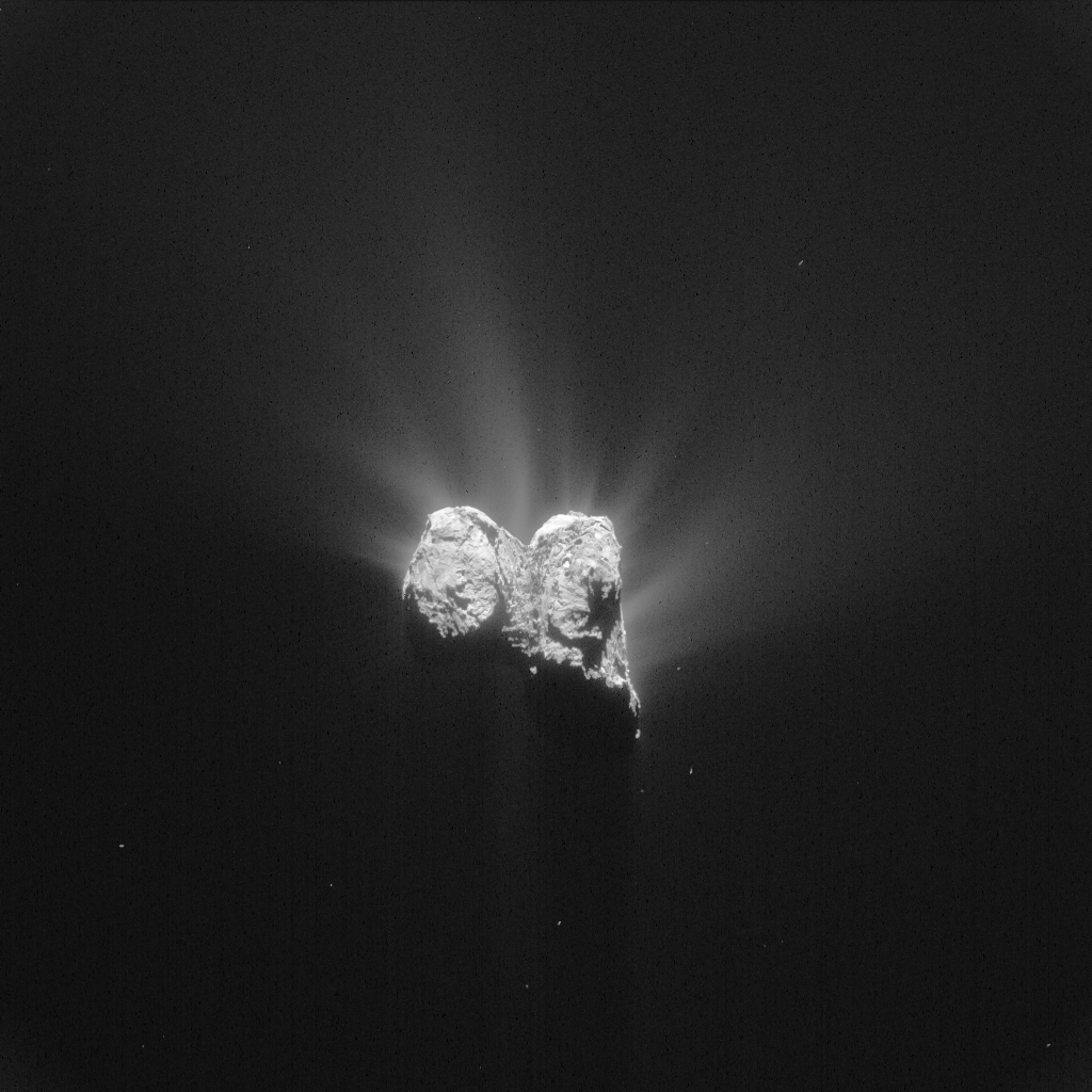 Фото биполярной кометы с 209 км от нее