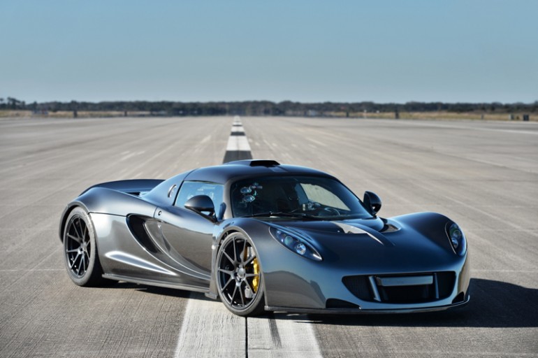 Hennessey Venom GT достиг скорости 435 км/ч, побив рекорд Bugatti Veyron SuperSport