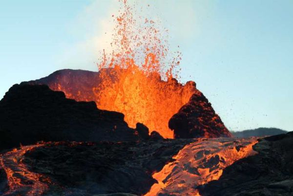 Извержение вулканов можно использовать в полезных целях