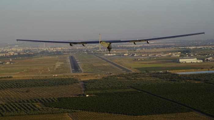 Solar Impulse 2 завершает первый трансатлантический перелет