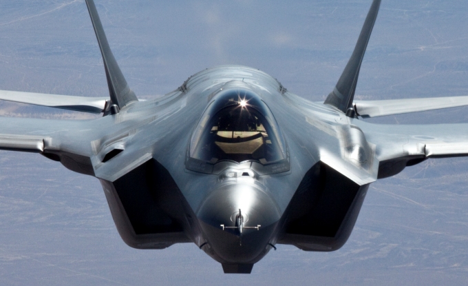 Испытатели ВВС США приступили  к эксплуатационным  испытаниям  F-35