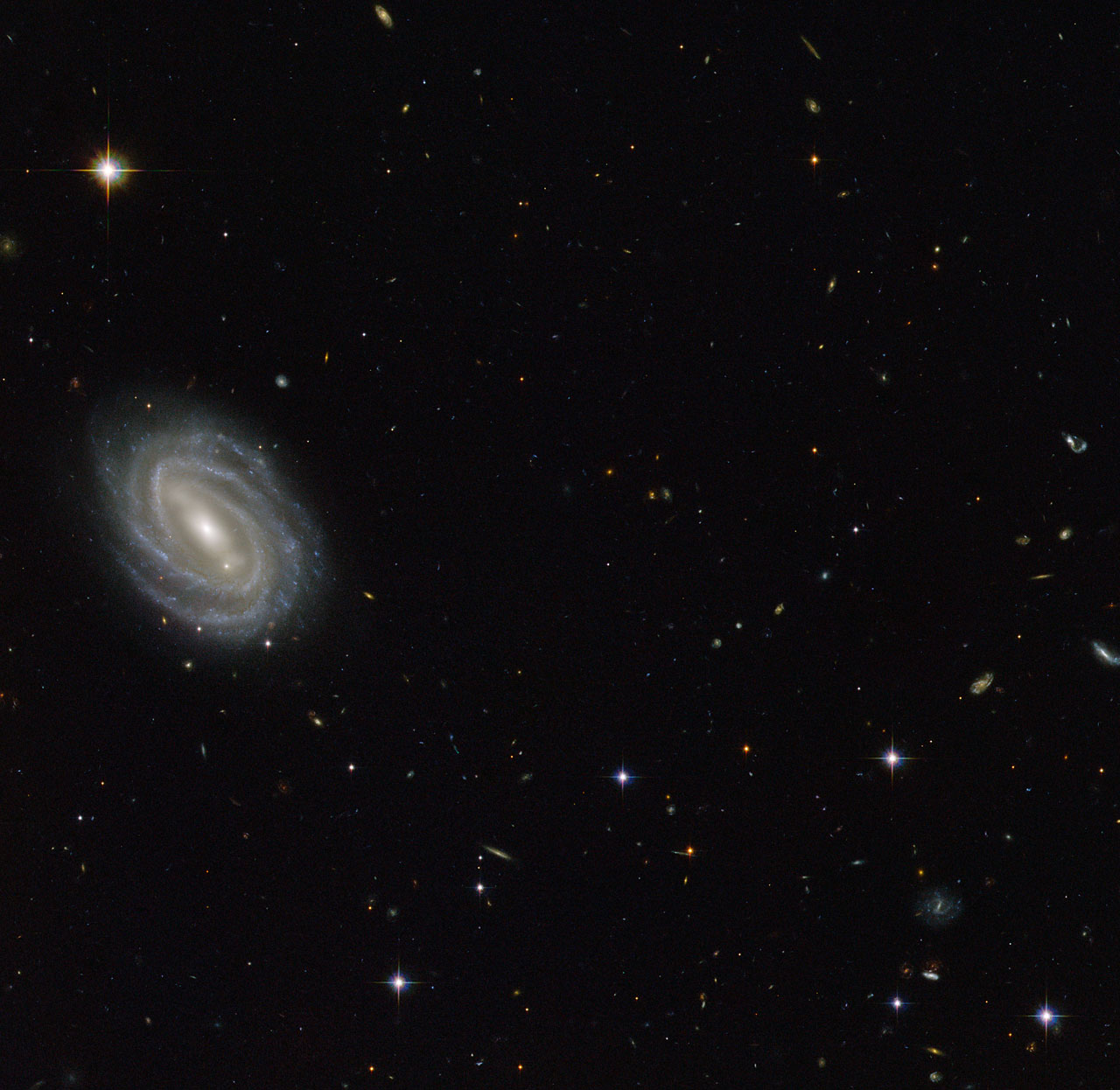 Снимок спиральной галактики от Хаббла