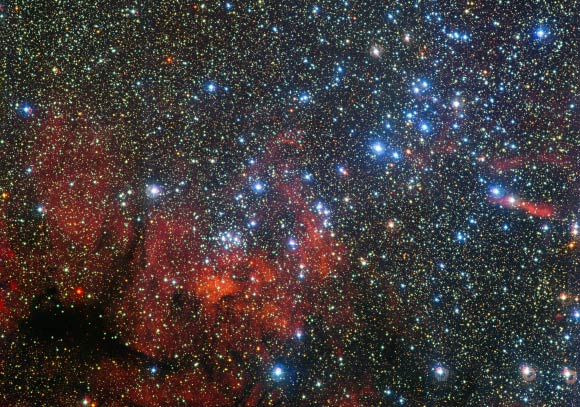 Звездное скопление светится на потрясающем новом фото и видео