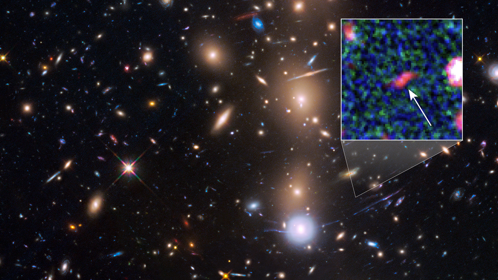 NASA фотографирует самую тусклую галактику