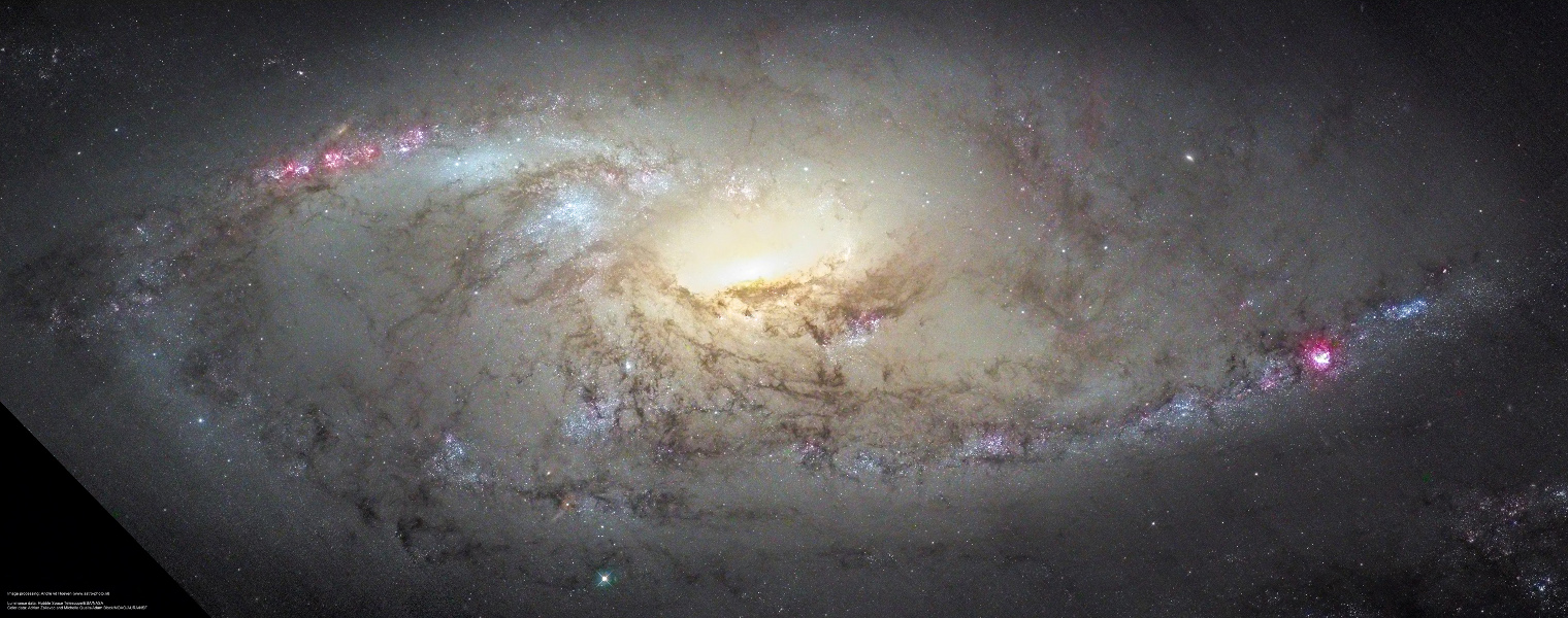Таинственная галактика в созвездии Гончие Псы