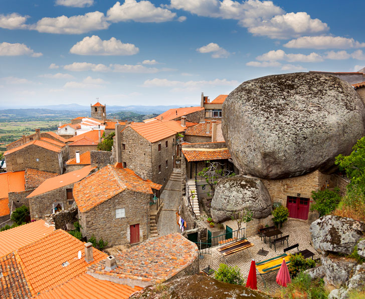 Самая древняя деревня в Португалии стала настоящим музеем