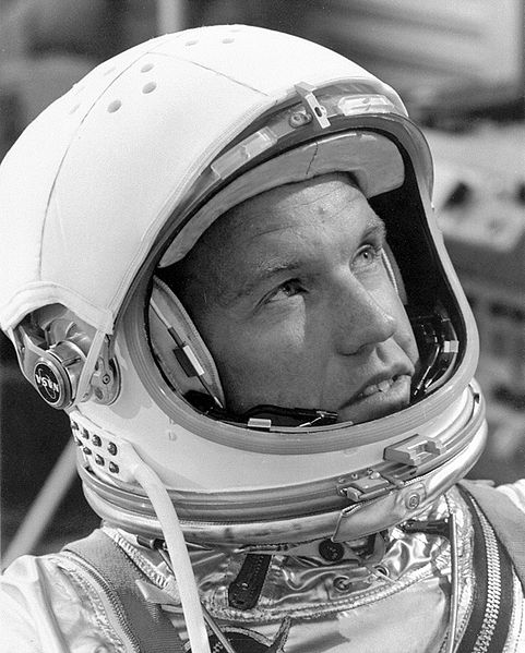 Первый космонавт, который заснул в космосе