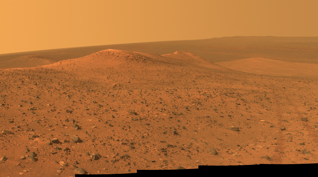 Марсоход-ветеран сделал панорамное фото "Wdowiak Ridge"