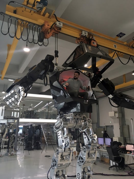 Робот-гигант сделает за вас тяжелую работу
