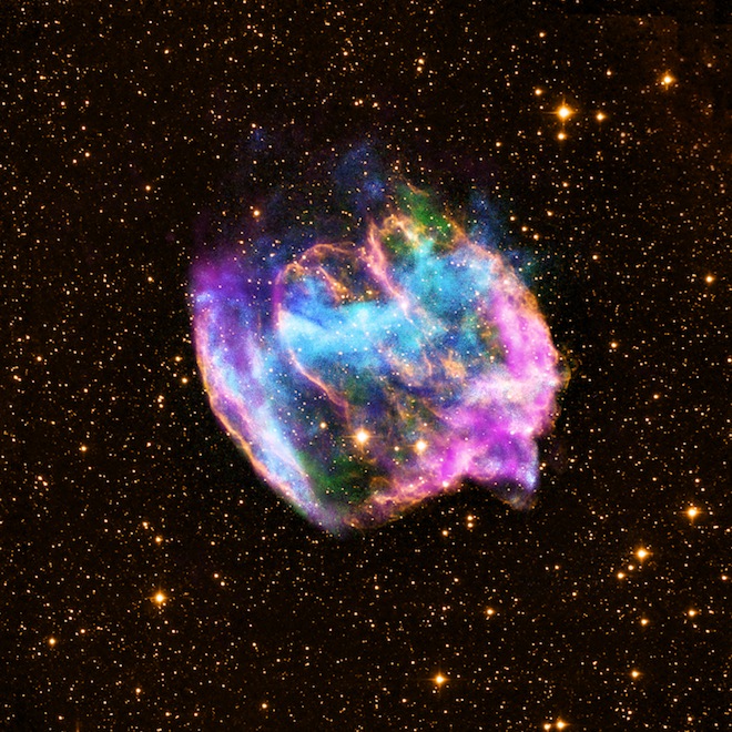 Останки прекрасной сверхновой могут содержать молодую черную дыру