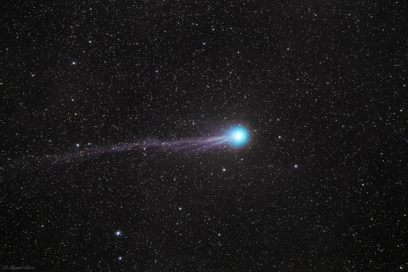 Комета Лавджоя засияла на новом фото