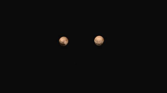 Пятна на Плутоне взволновали ученых
