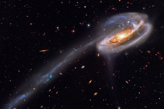 Ранние галактики содержат больше молекулярного газа