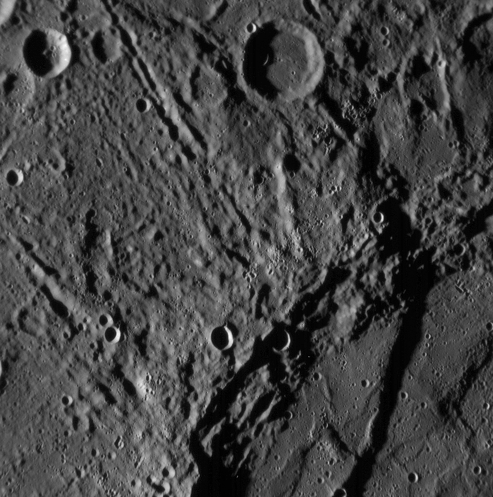 Новые детальные снимки Меркурия