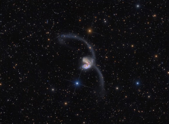 Ультра-глубокая астрофотография: галактики Антенн