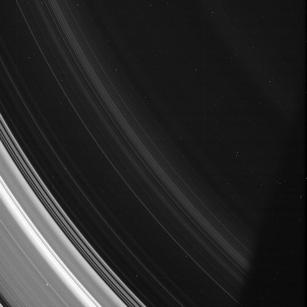 Какие тайны скрывает кольцо D Сатурна?