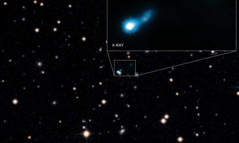 Свечение от Большого взрыва позволило открыть джеты далекой черной дыры