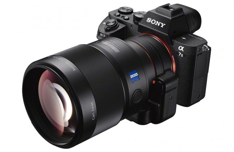 Sony представила цифровую камеру А7 c 5-осевой стабилизацией картинки