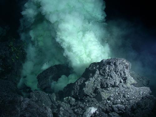 Спутниковые снимки могут обнаружить подводные извержения вулканы