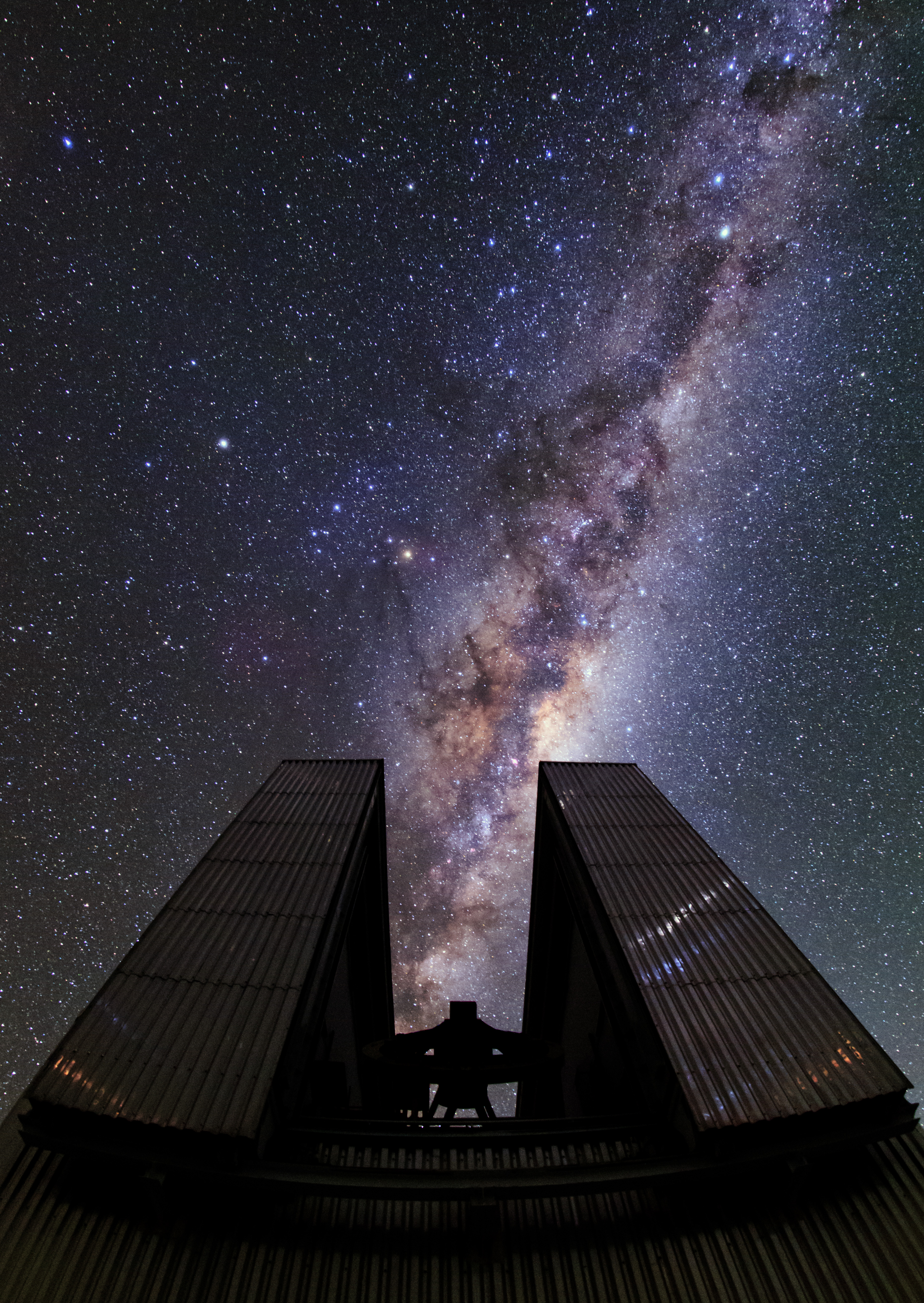Обсерватория Ла-Силья подглядывает за Млечным путем