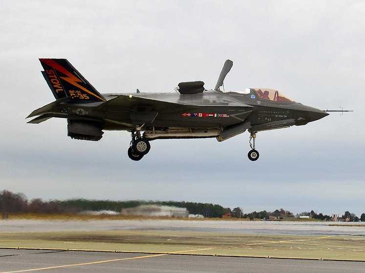 Одна из дорогостоящих модификаций F-35 стала возможной благодаря летающей тарелке